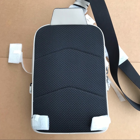 ❤️ Coach Track Pack In Colorblock Signature Canvas Beige/Chalk 💕 - Picture 7 of 11